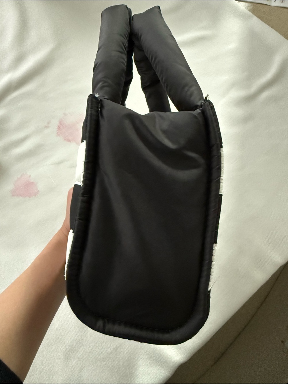 NWOT Sephora Striped Puffer Tote in Black and White - Picture 3 of 4